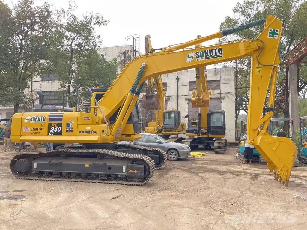 Komatsu PC240-8 Bandgrävare