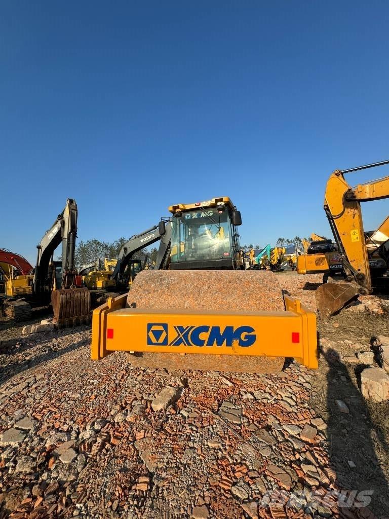 XCMG XS 263 J Envalsvältar