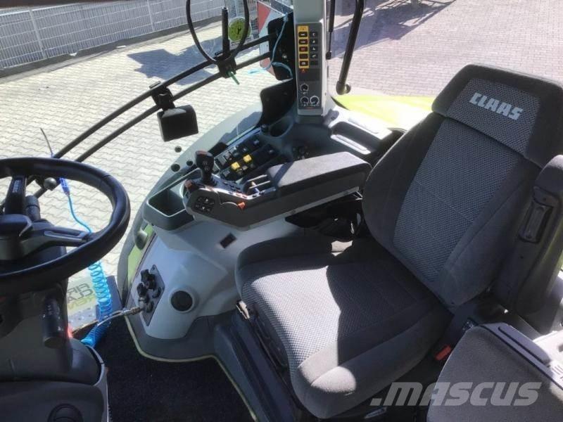 CLAAS AXION 850 Traktorer