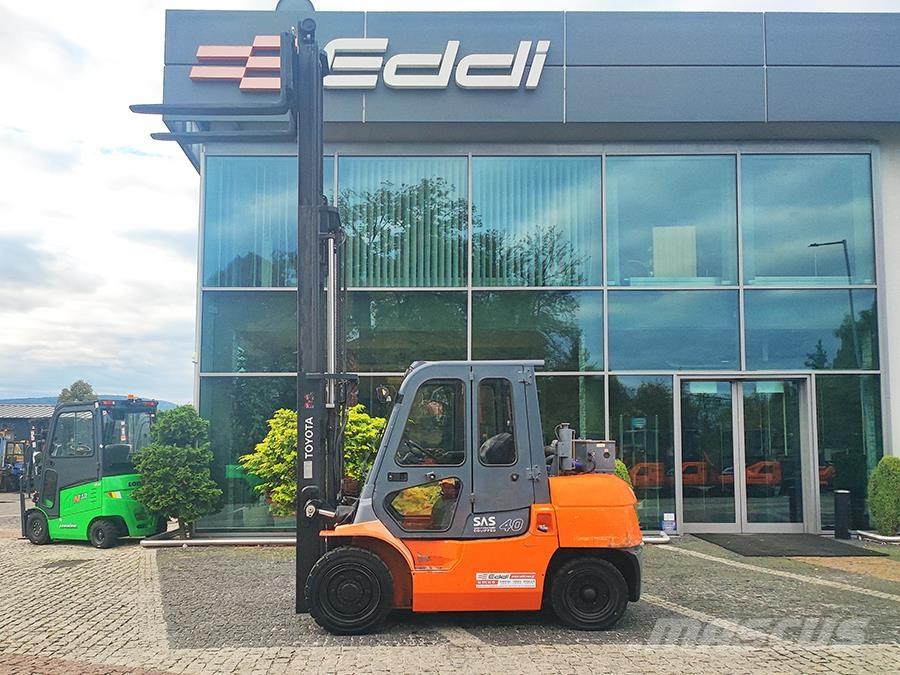 Toyota 02-7FD35 Dieselmotviktstruckar