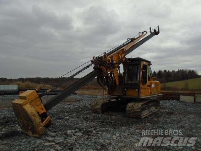 John Deere 200 LC Kvistare