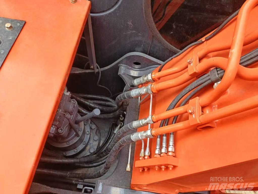 Hitachi ZX120-6 Bandgrävare
