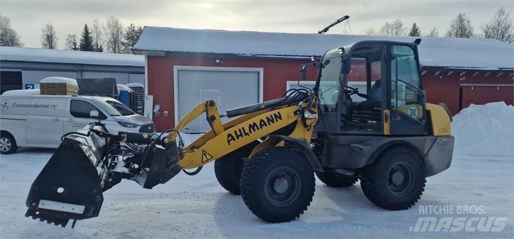 Ahlmann AL100 Redskapsbärare
