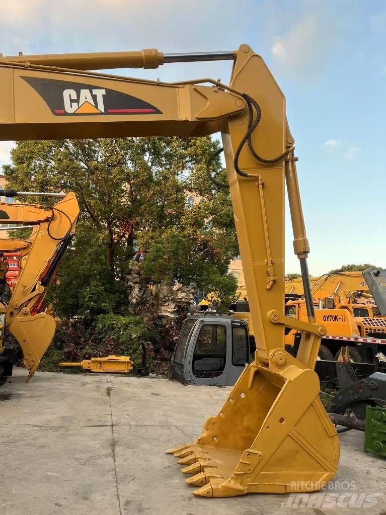 CAT 320 C L Bandgrävare