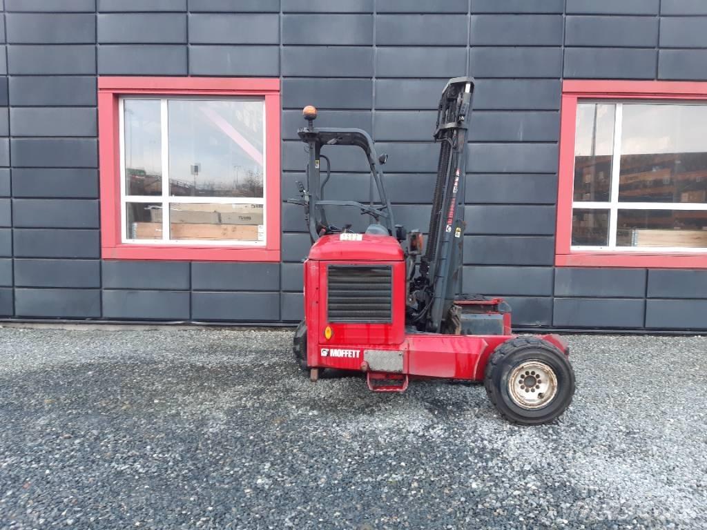 Moffett M5 25.3 Övriga motviktstruckar