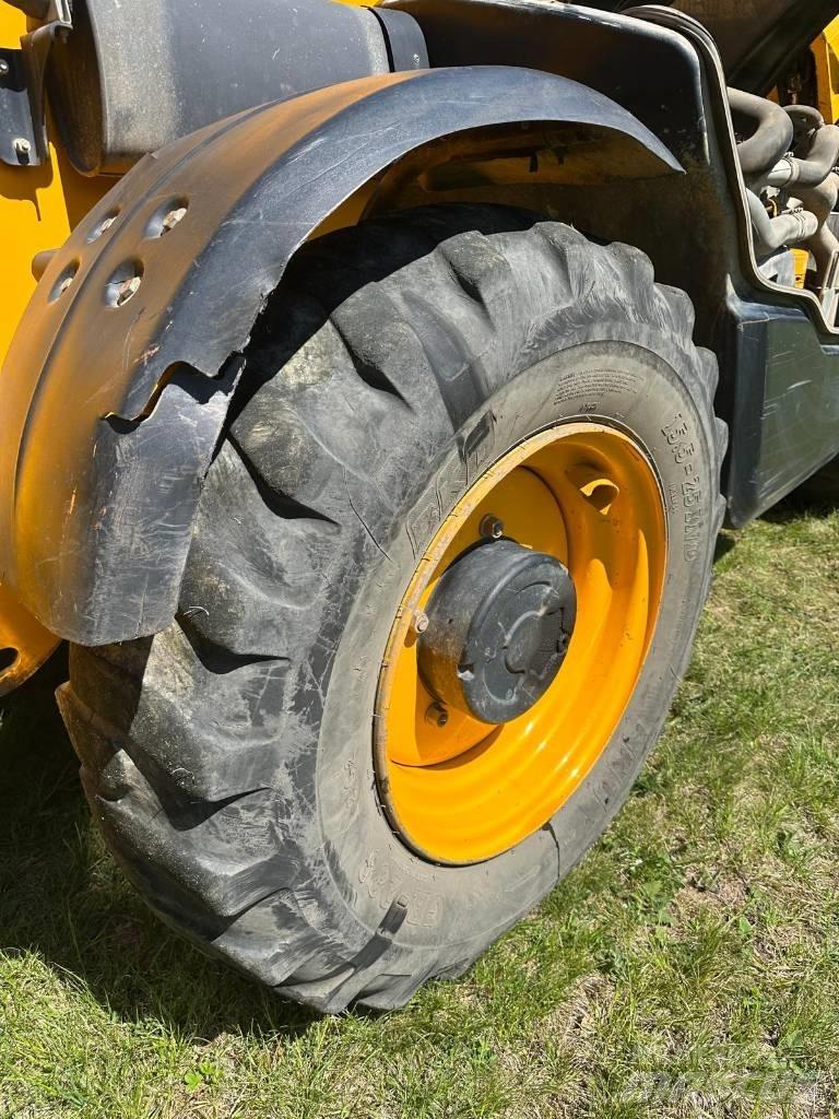 JCB 540-140 Teleskoplastare