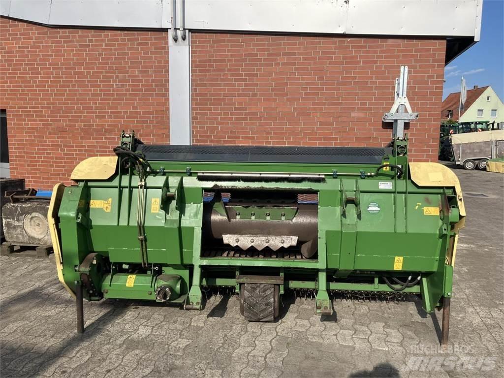 Krone BIG X 700 Självgående fälthackar
