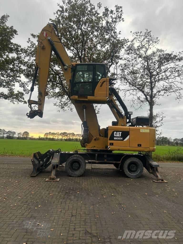 CAT MH 3024 Avfalls / industri hantering