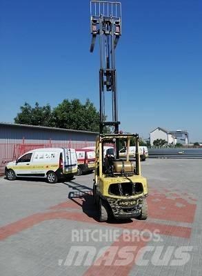 Hyster H 35 FT Gasolmotviktstruckar