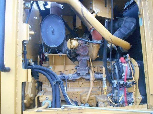 CAT 140M Väghyvlar