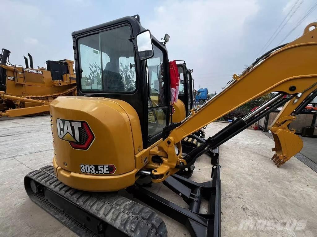 CAT 303.5 E Minigrävare < 7t