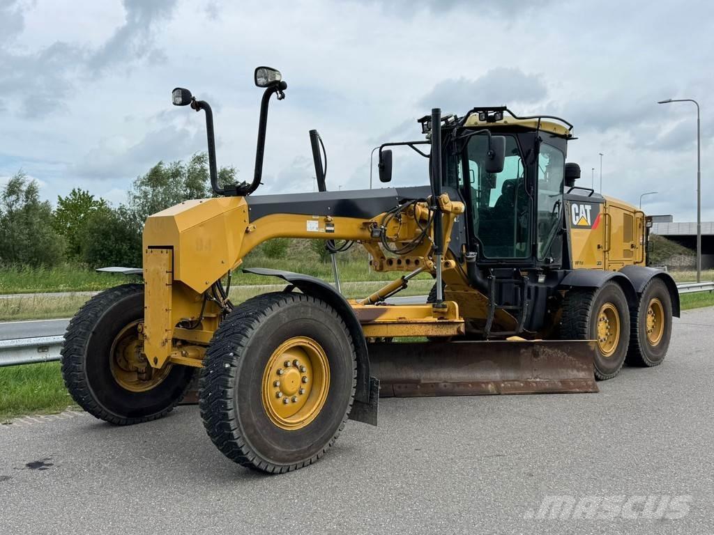 CAT 140M2 Väghyvlar