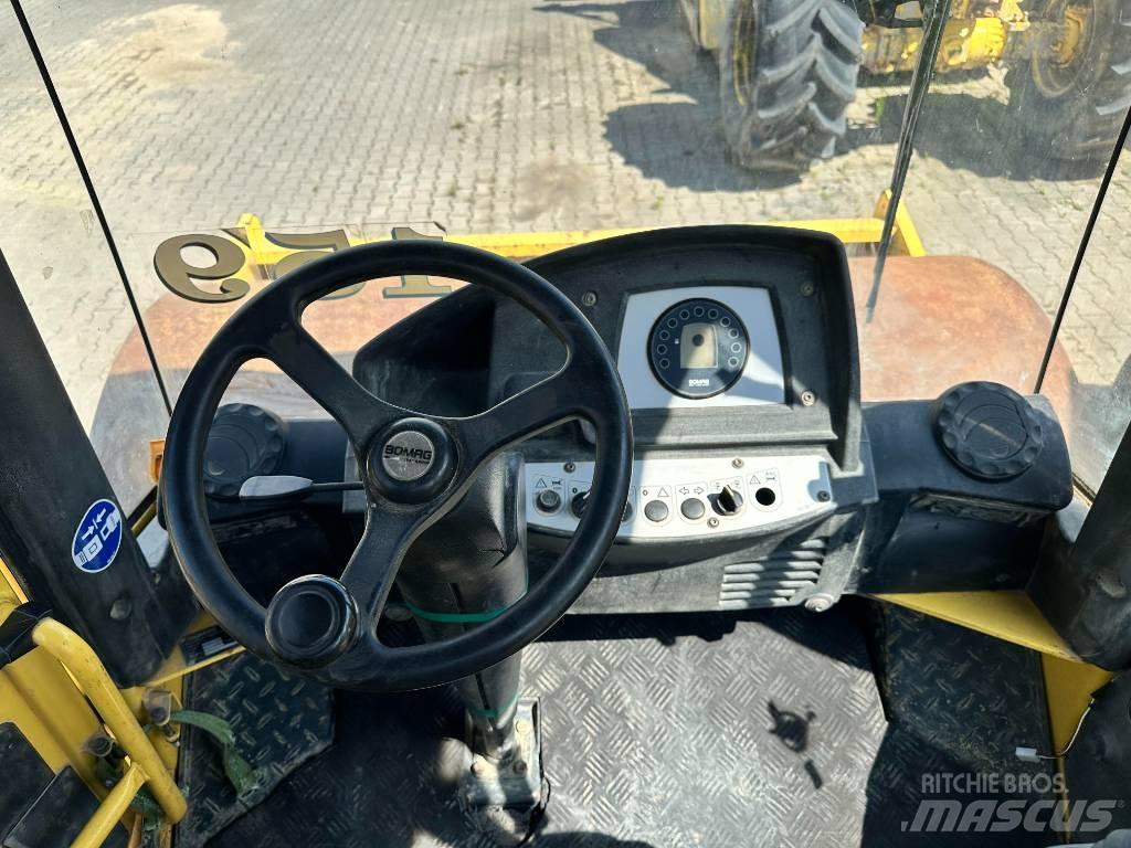 Bomag BW 211 D-4 Envalsvältar