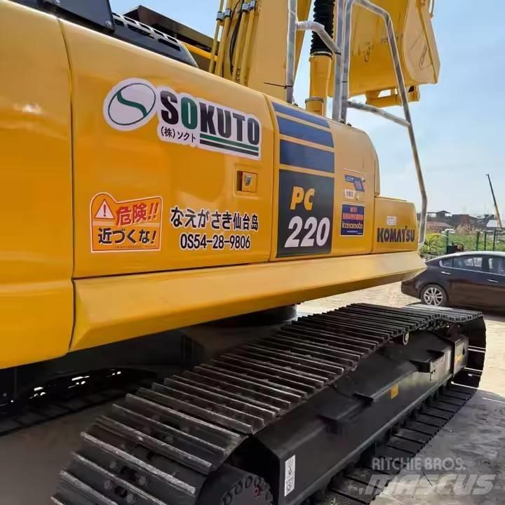 Komatsu PC220-8 Bandgrävare