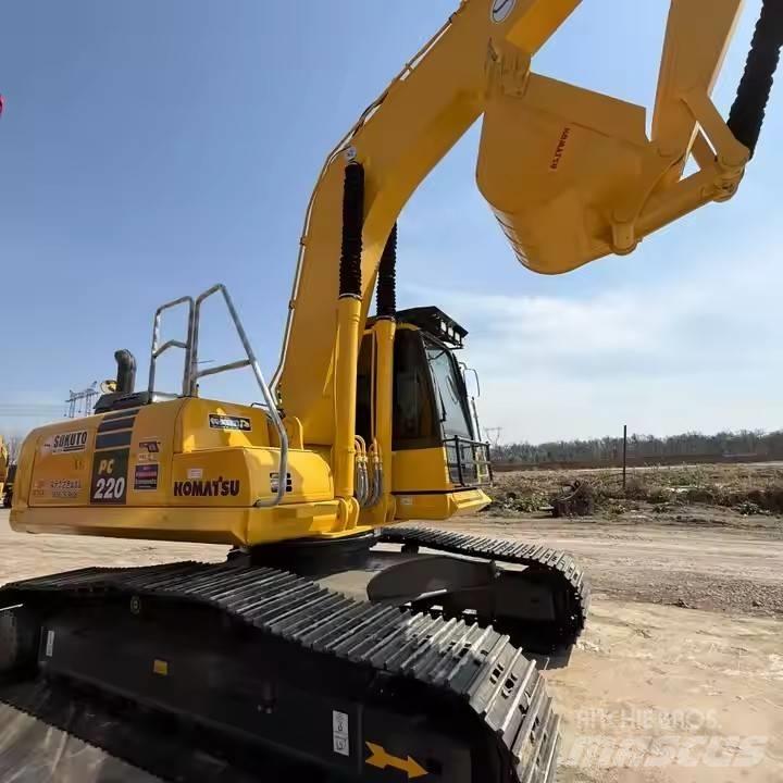 Komatsu PC220-8 Bandgrävare