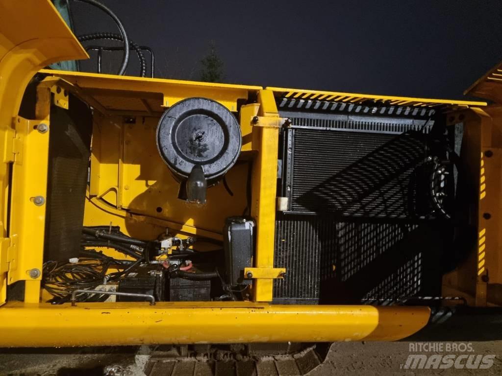 JCB JS 210 LC Bandgrävare