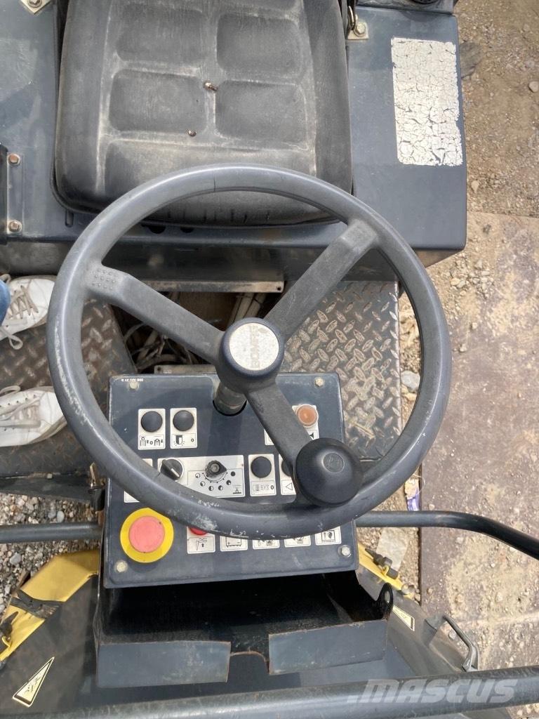 Bomag BW 100 AD-3 Tvåvalsvältar