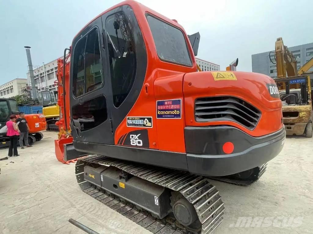 Doosan DX80 Midigrävmaskiner 7t - 12t