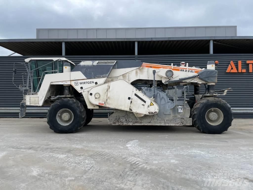 Wirtgen WR 200 XLI Återvinningsmaskiner för asfalt