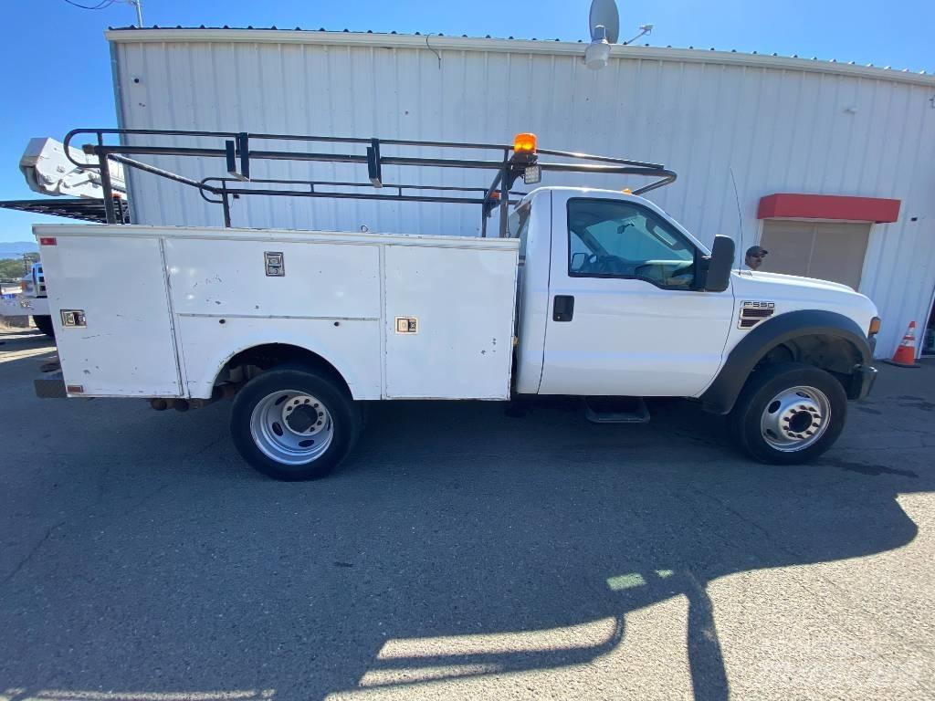Ford F 550 Plogbilar