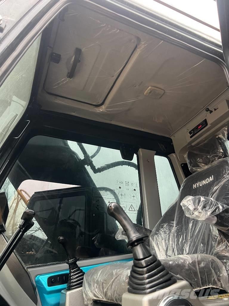 Hyundai HX 220 HD Bandgrävare