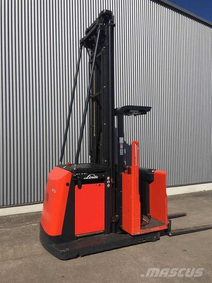 Linde V12 Plocktruck, höglyftande