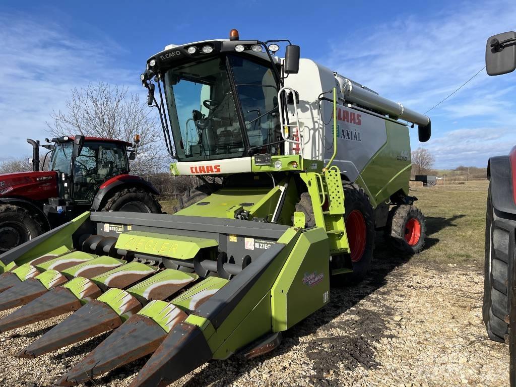 CLAAS Tucano 440 Skördetröskor