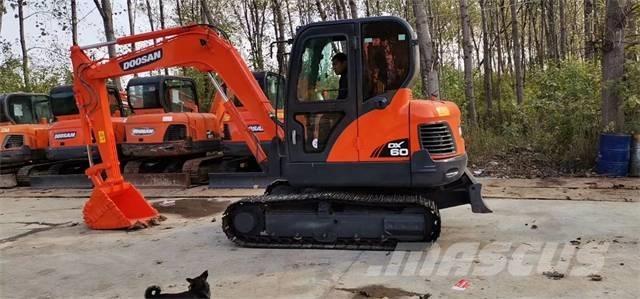 Doosan dx60 Bandgrävare