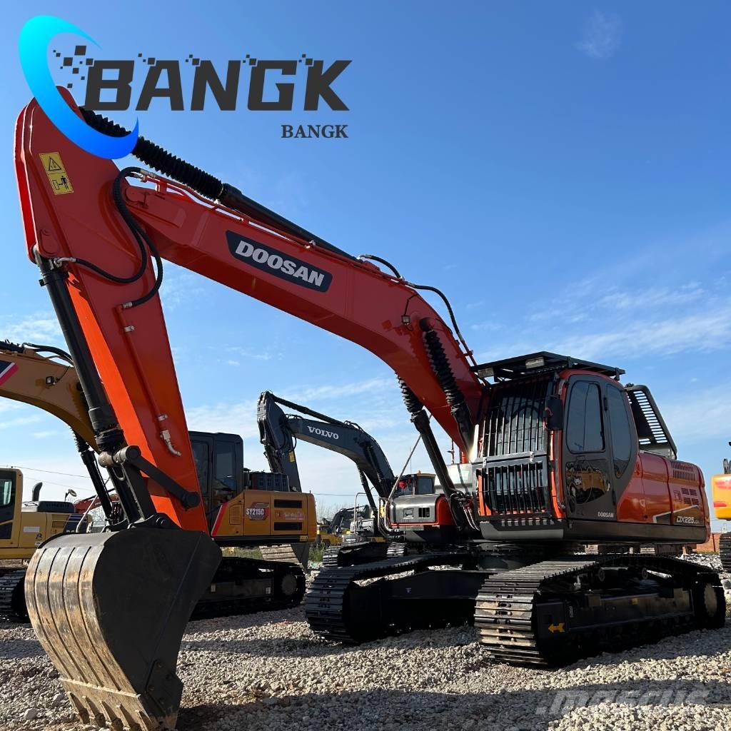 Doosan DX225LCA Bandgrävare