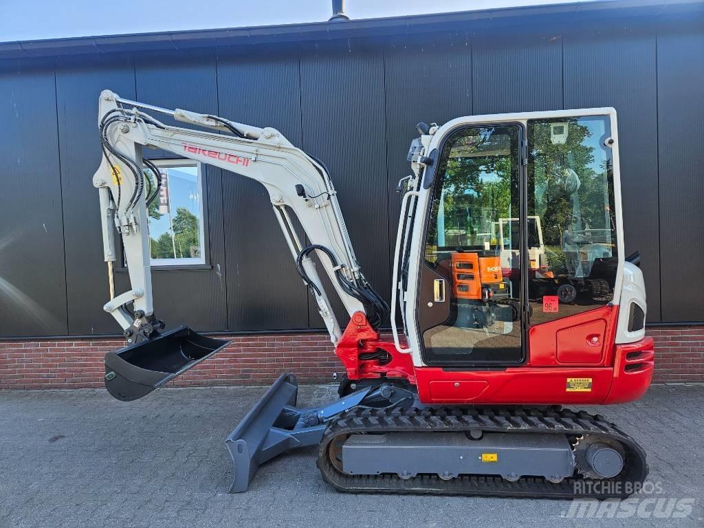 Takeuchi TB 240 Minigrävare < 7t