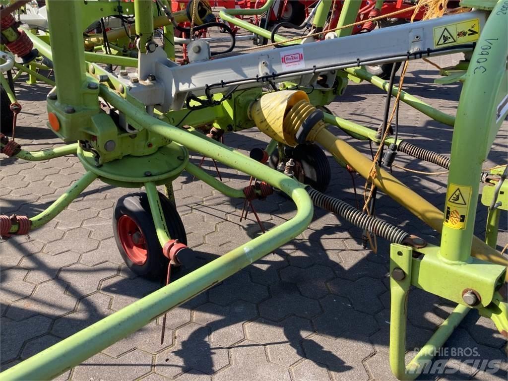 CLAAS Volto 670 Vändare och luftare