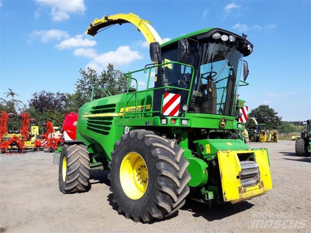 John Deere 7350 Självgående fälthackar