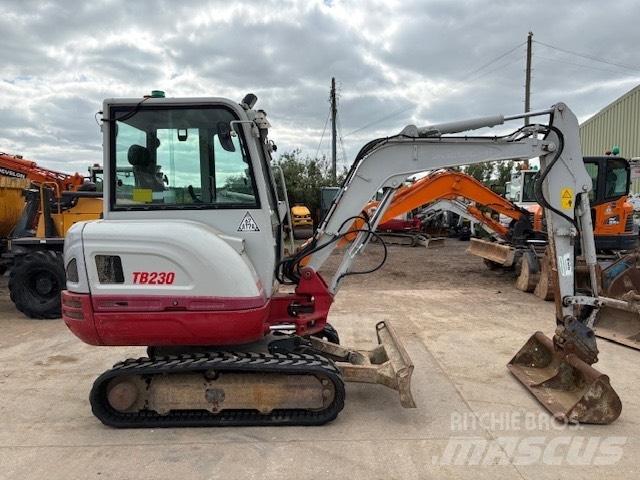 Takeuchi TB 230 Minigrävare < 7t