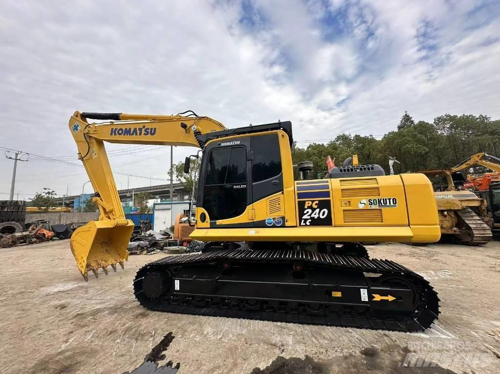 Komatsu PC 240 Bandgrävare