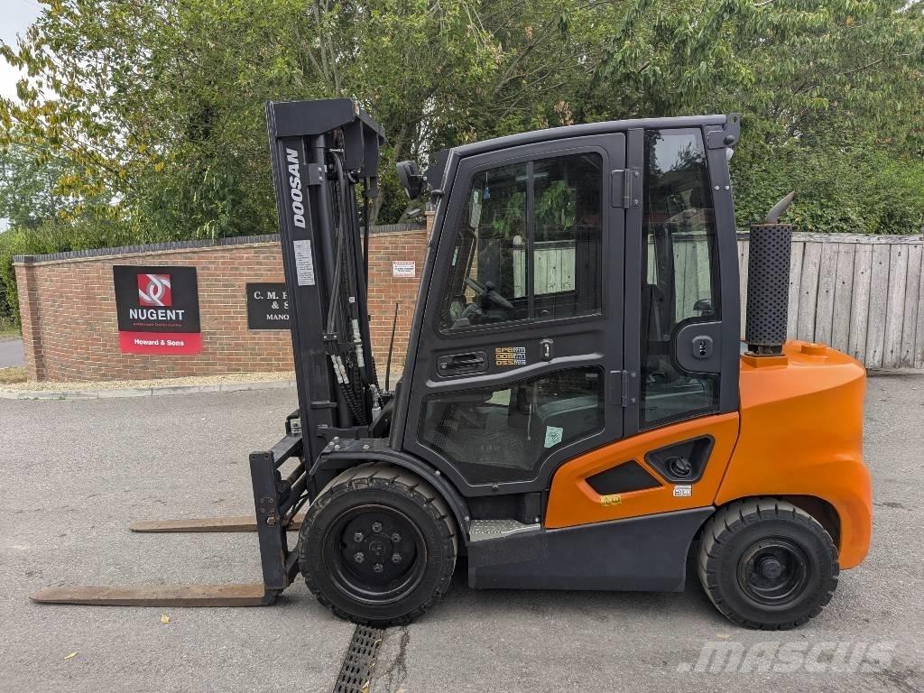 Doosan D 35 C-9 Dieselmotviktstruckar
