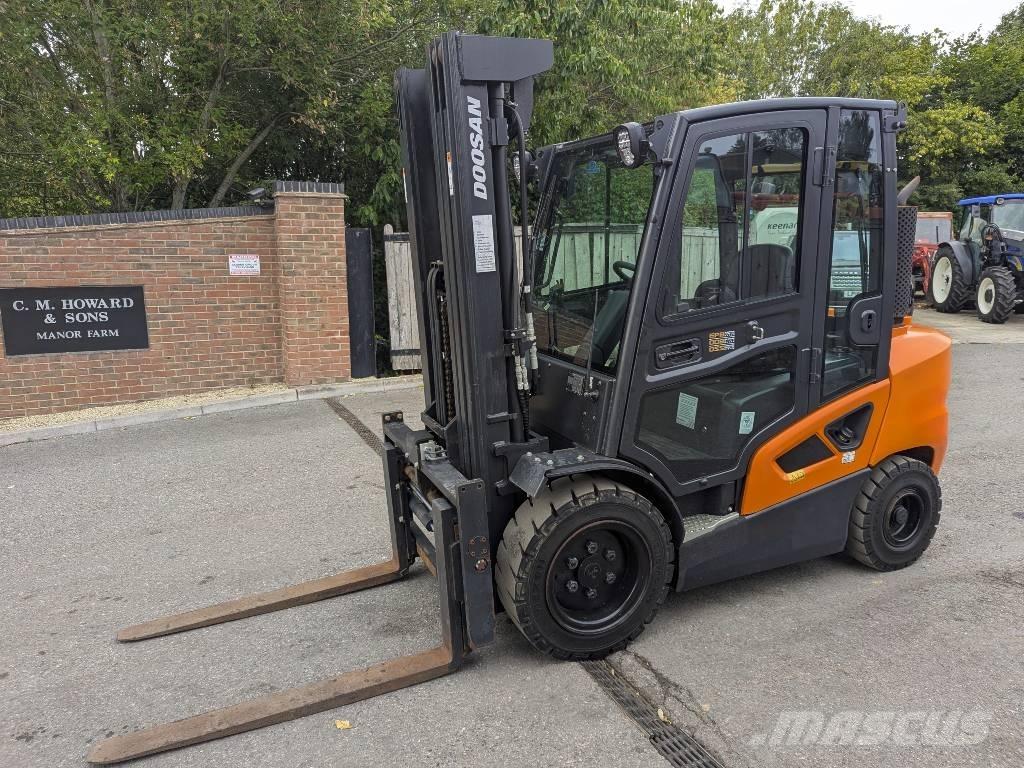 Doosan D 35 C-9 Dieselmotviktstruckar
