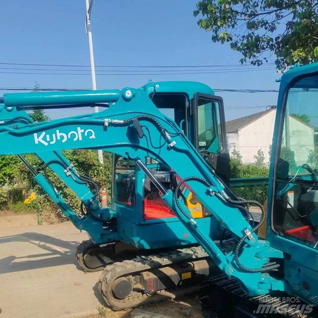 Kubota U 25 Minigrävare < 7t