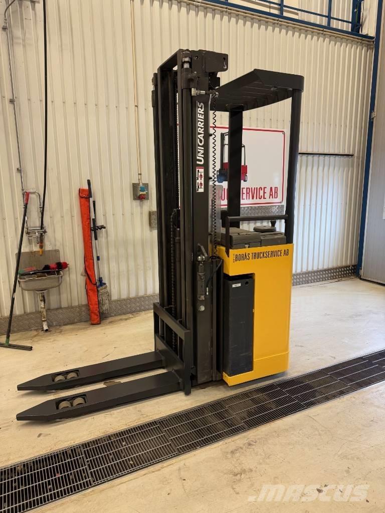 Atlet truck AJN 160 Staplare