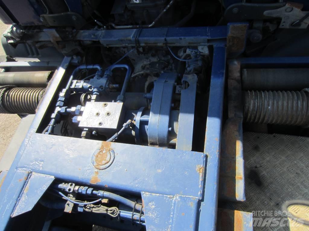 Scania P114 GB Lastväxlare med kabellift
