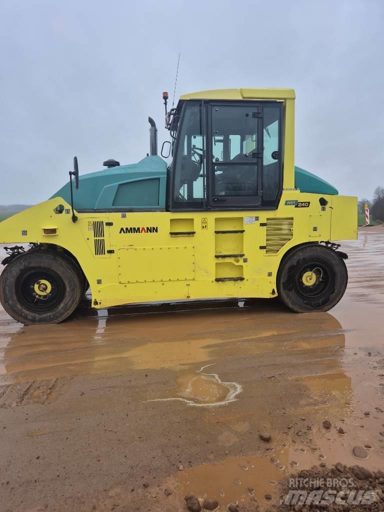 Ammann ART 240 Pneumatiska Hjulvältar