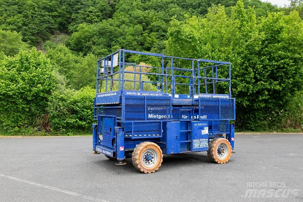SkyJack 8841 RT Saxliftar
