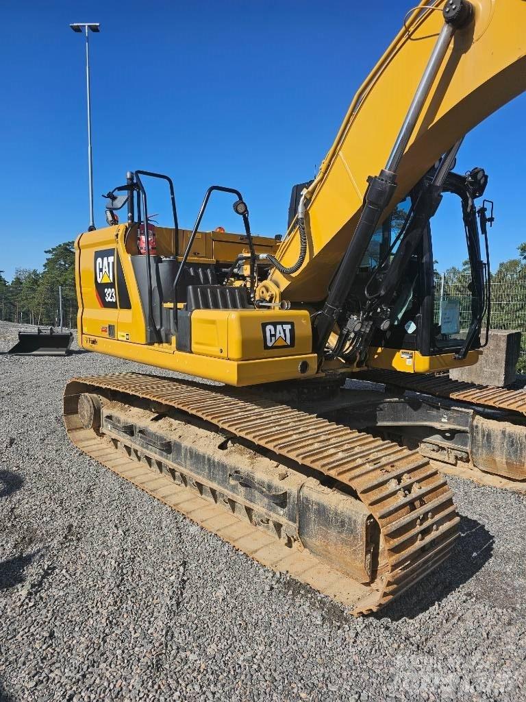 CAT 323 Bandgrävare