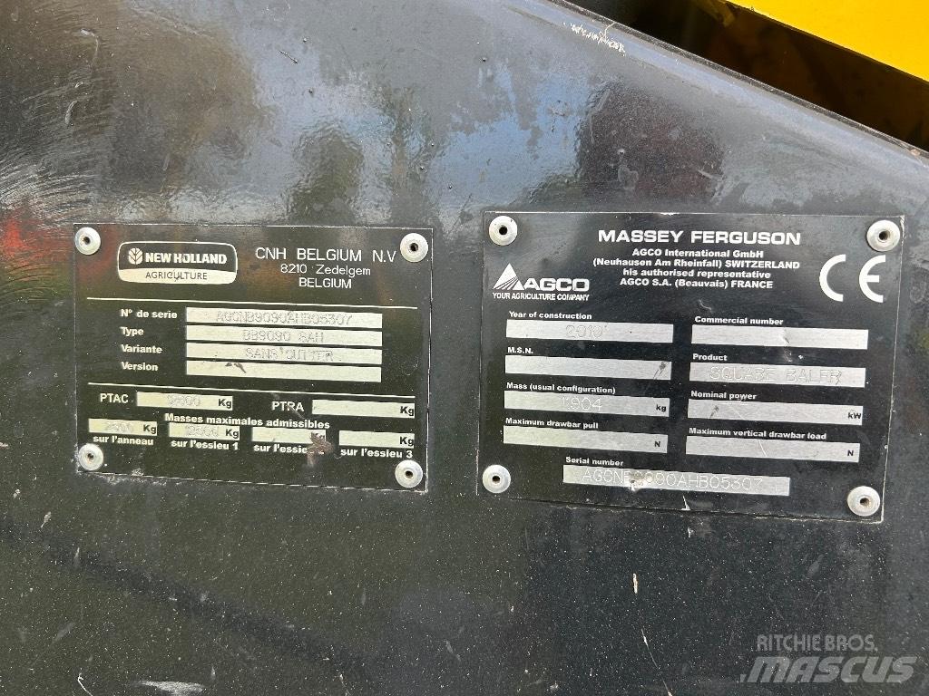 New Holland BB 9090 Fyrkantspressar