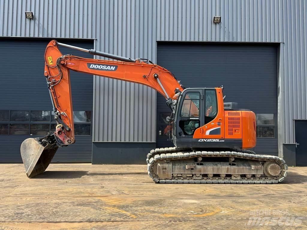 Doosan DX235LCR-5 Bandgrävare