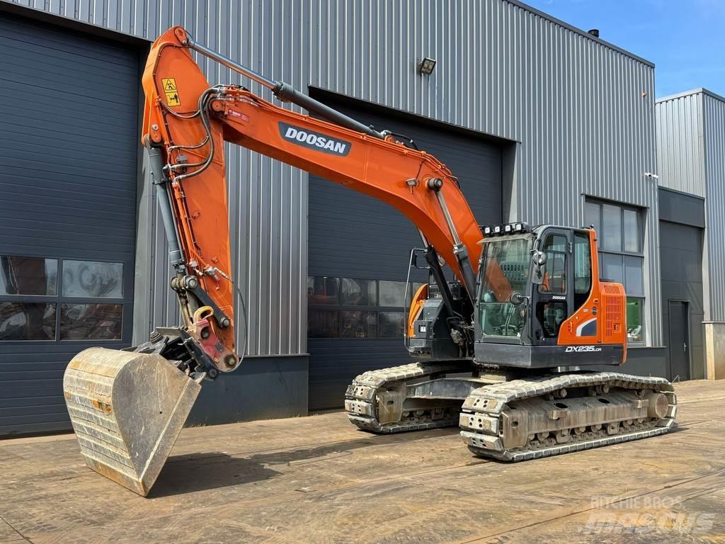 Doosan DX235LCR-5 Bandgrävare