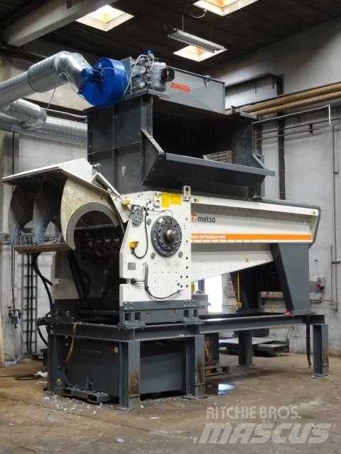 M&J FineShred 1500 Avfallsförstörare