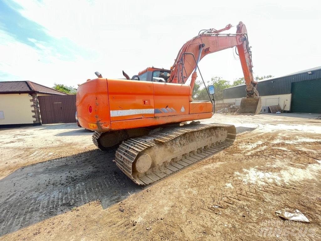 Doosan DX225 Hjulgrävare