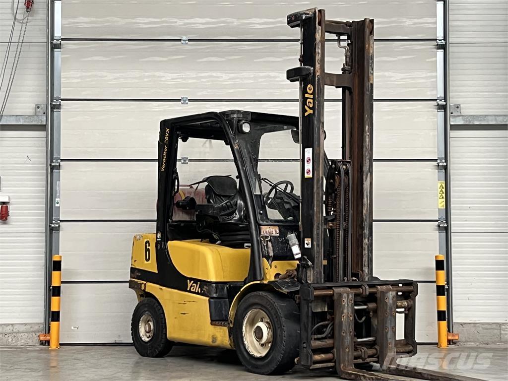 Yale GLP30VXV2445 Gasolmotviktstruckar