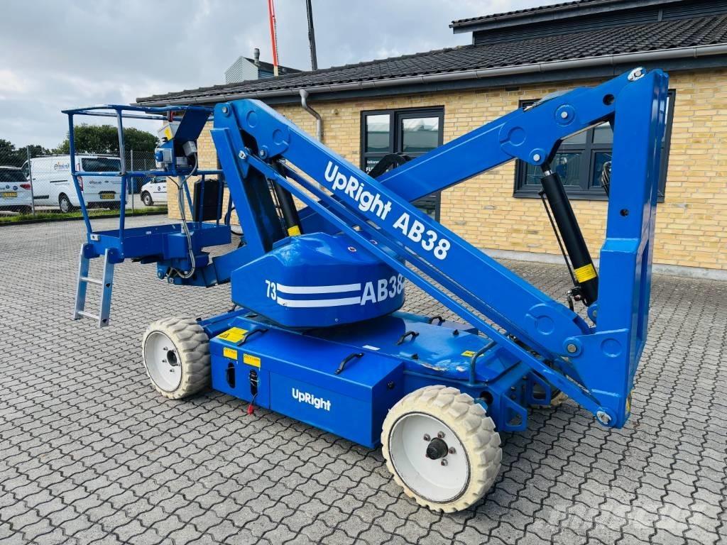 UpRight AB38N Bomliftar
