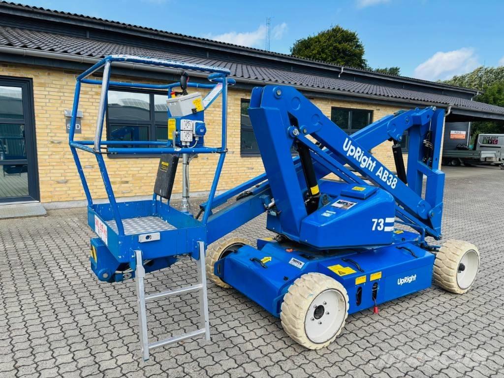 UpRight AB38N Bomliftar